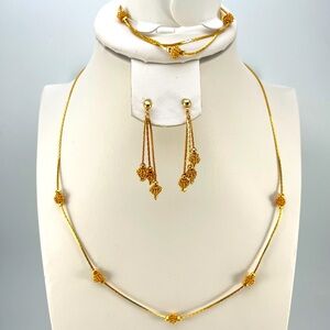 Elegant Gold Textured Bead Jewelry Set – Necklace, Bracelet & Earrings Stunning